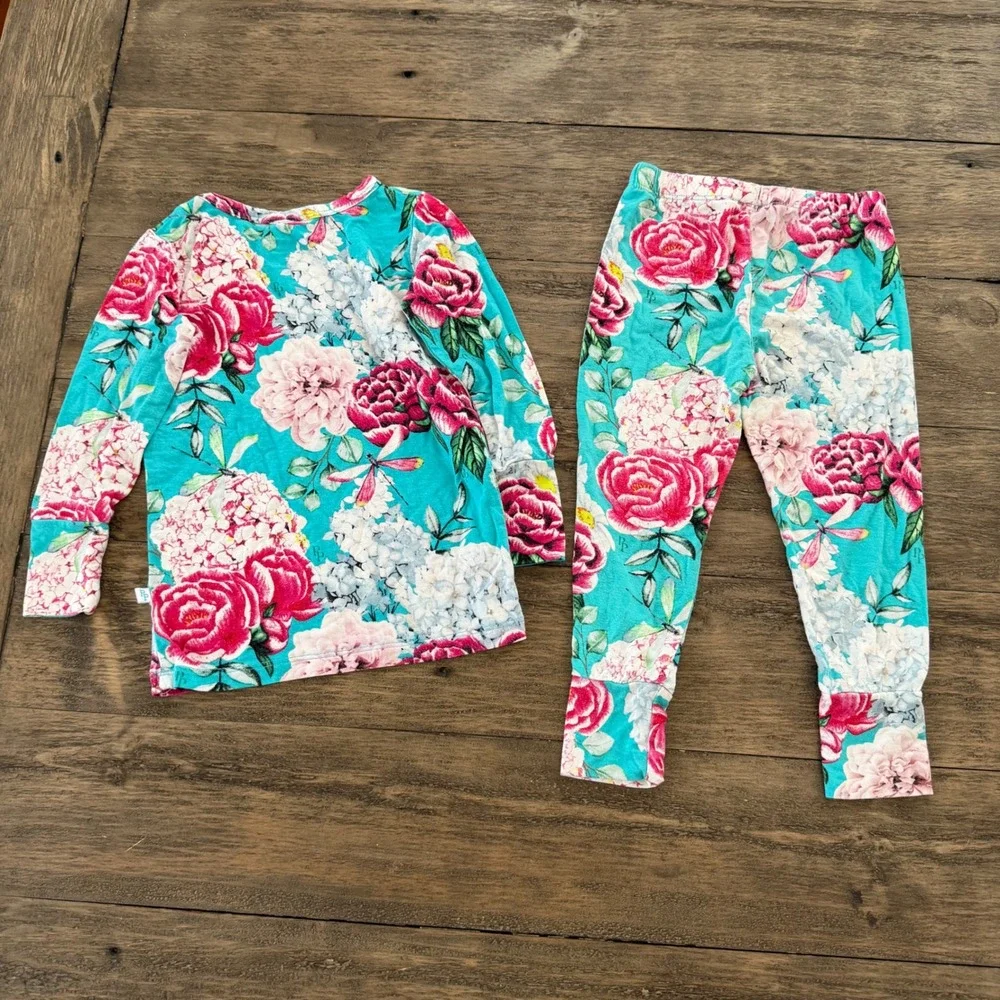 Posh Peanut vibrant floral